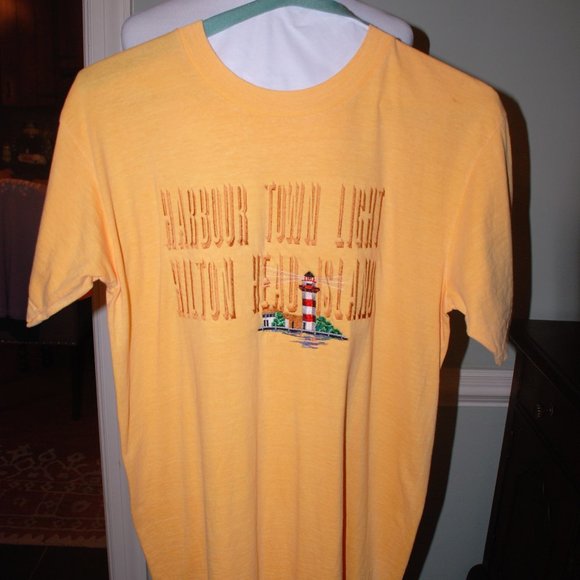 Lot of 2 South Carolina T-Shirts, Like New - Picture 3 of 3